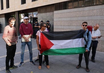 Los activistas que saltaron al recorrido de la Vuelta declararán este jueves por desórdenes públicos